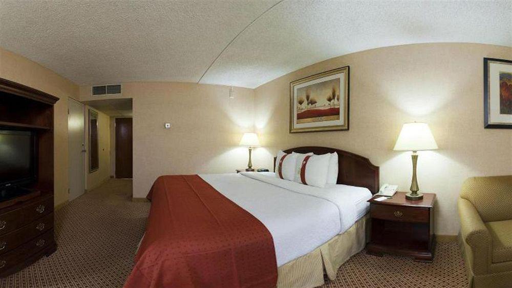 Hotel Wyndham Garden Yosemite Airport
