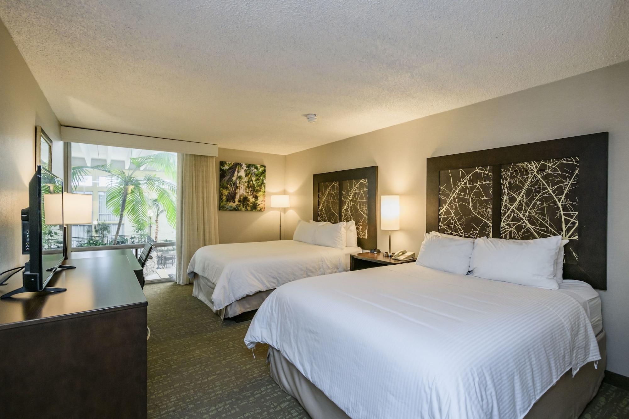 Wyndham Garden Yosemite Airport Hotel