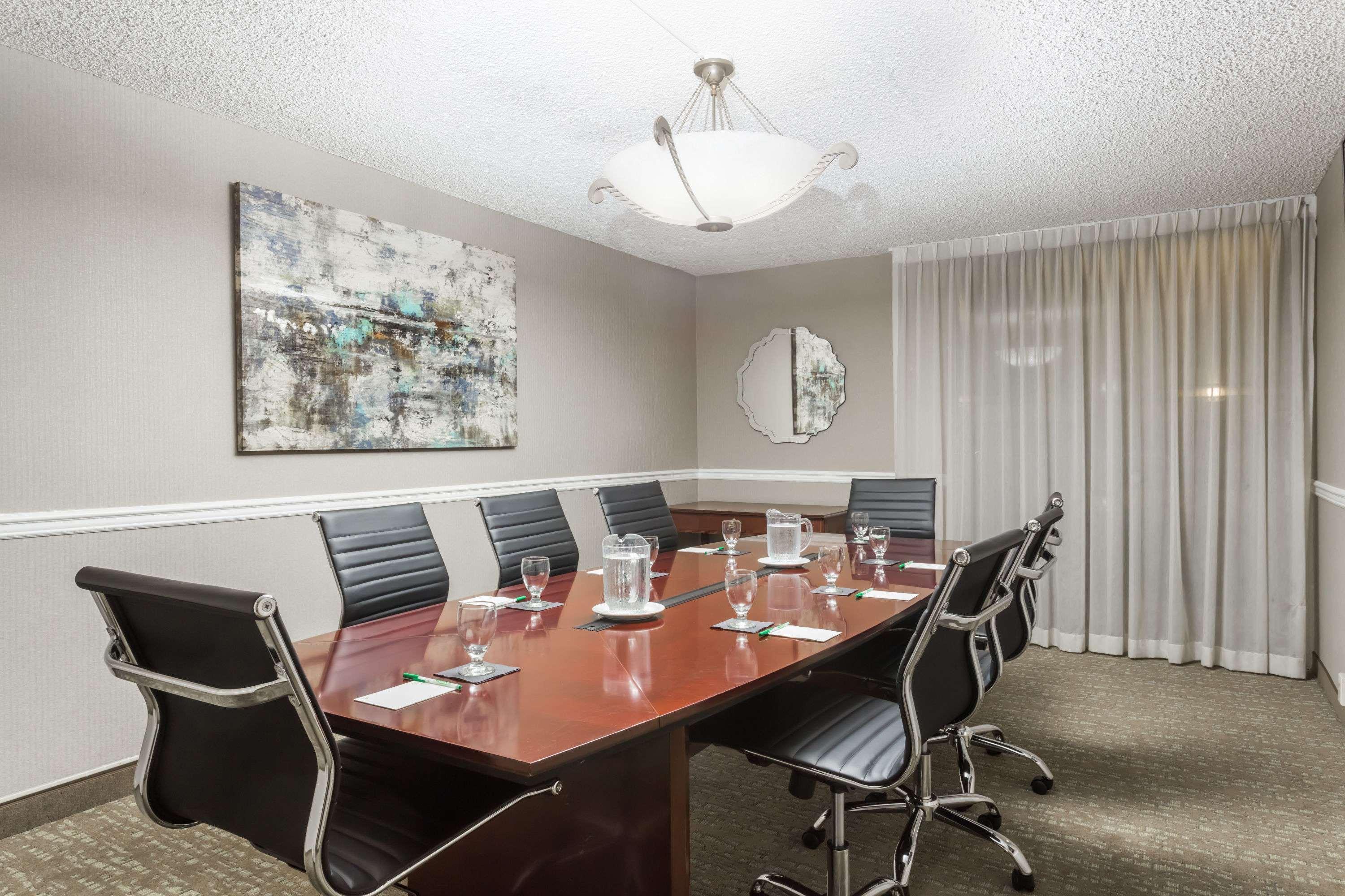 Wyndham Garden Yosemite Airport Hotel 3*