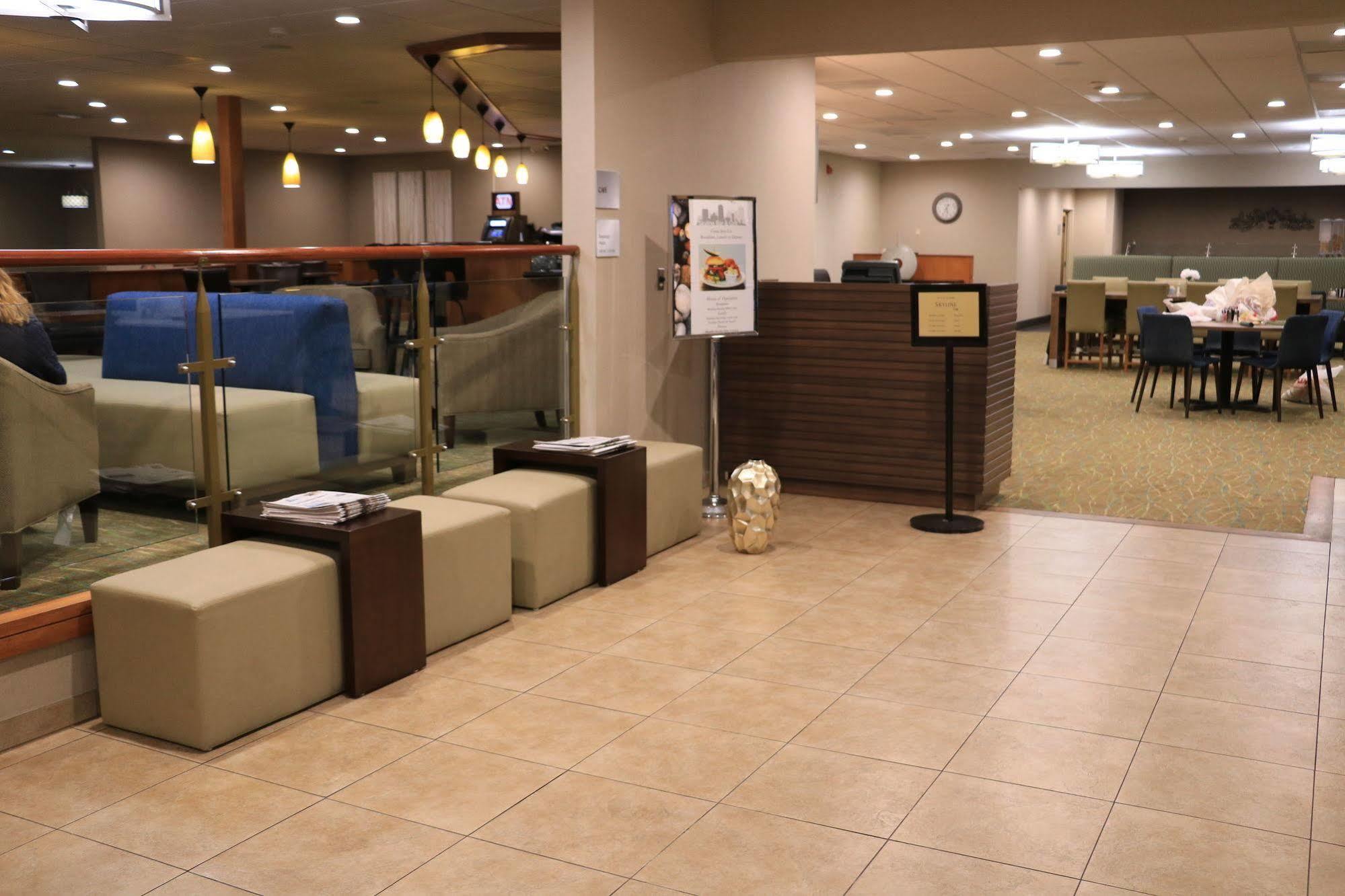 Wyndham Garden Yosemite Airport